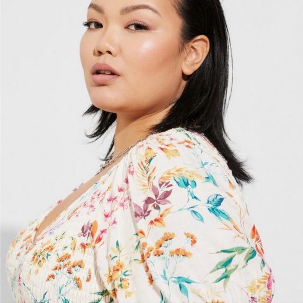 Torrid 3X Dress Midi Floral Smocked Lined Floral Short Sleeve Pockets Textured - Picture 3 of 7